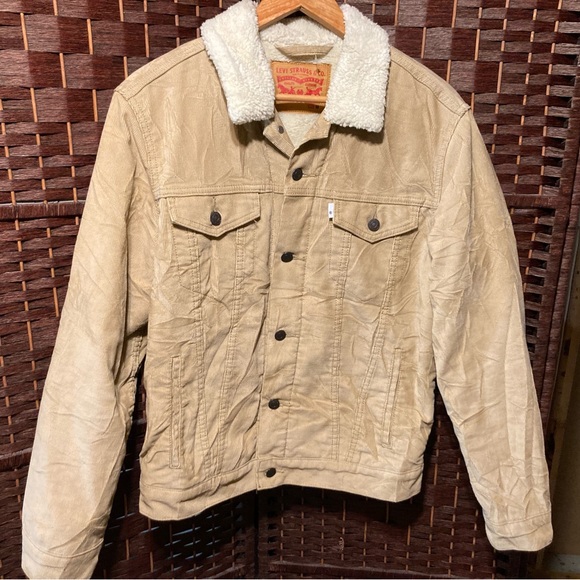 Levi’s corduroy sherpa trucker jacket - Picture 3 of 9